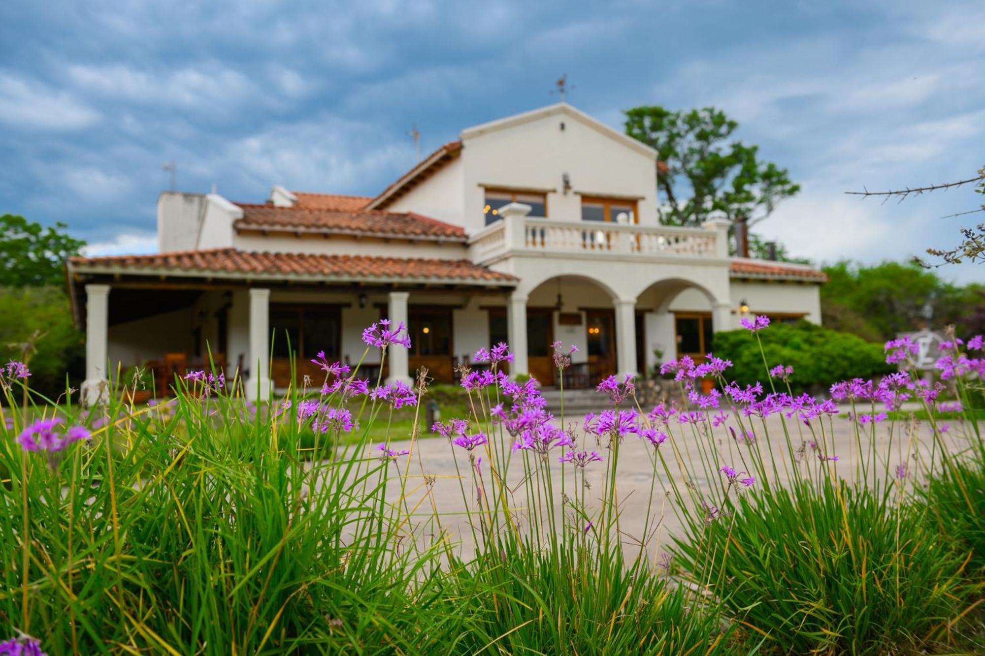 Hosteria Ла-Кальдера Экстерьер фото